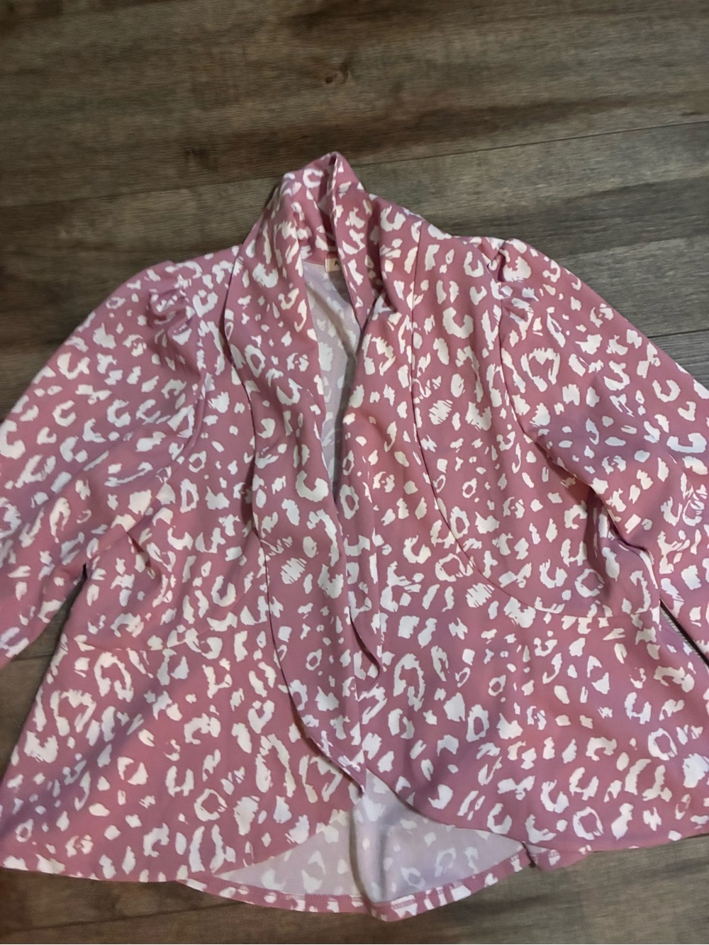ANDREE BY UNIT Pink and White Leopard Print Blazer